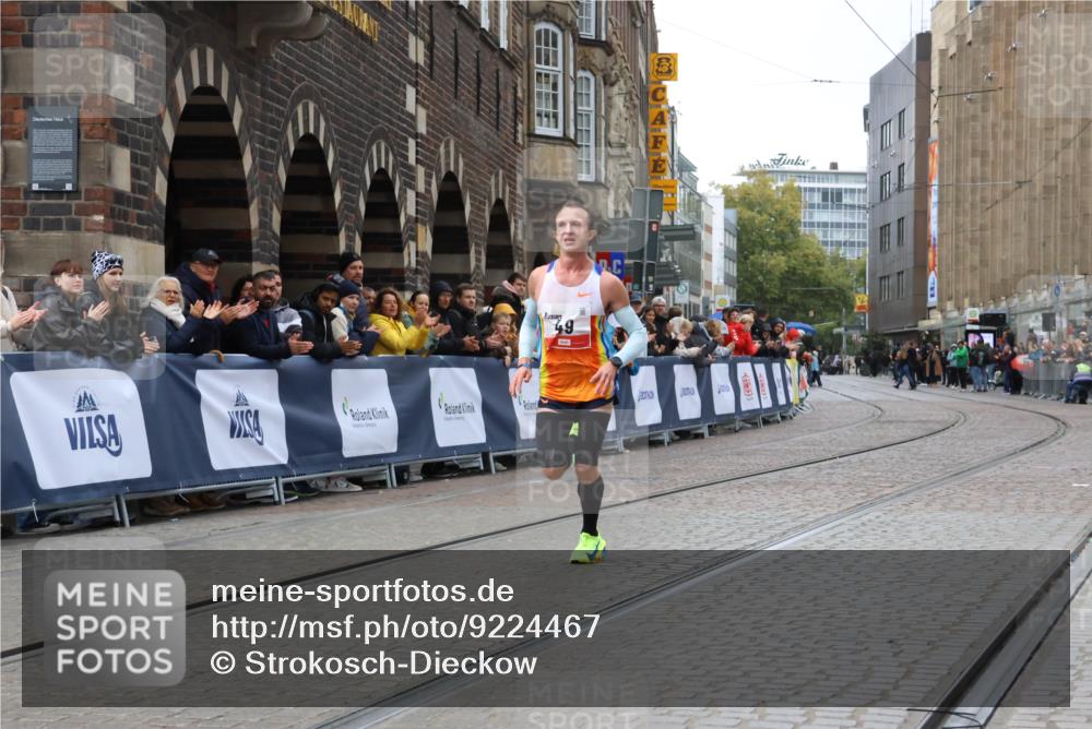 05.10.2025 - 20. swb-Marathon Bremen Strokosch-Dieckow http://msf.ph/oto/9224467 05.10.2025 12:12:25 Ziel 49 meine-sportfotos.de