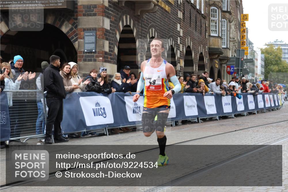 05.10.2025 - 20. swb-Marathon Bremen Strokosch-Dieckow http://msf.ph/oto/9224534 05.10.2025 12:12:25 Ziel 49 meine-sportfotos.de