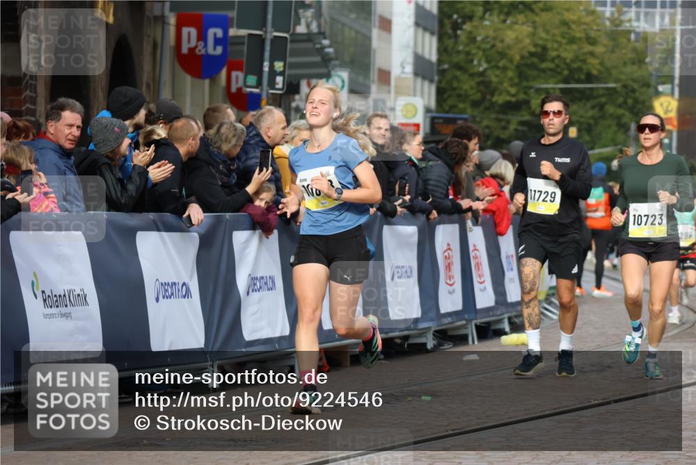 05.10.2025 - 20. swb-Marathon Bremen Strokosch-Dieckow http://msf.ph/oto/9224546 05.10.2025 10:48:04 Ziel 9240, 10392, 10428, 10723, 10818, 11299 meine-sportfotos.de