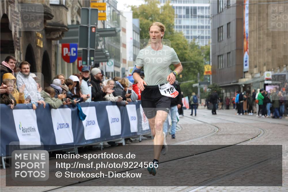 05.10.2025 - 20. swb-Marathon Bremen Strokosch-Dieckow http://msf.ph/oto/9224565 05.10.2025 12:13:10 Ziel 1301 meine-sportfotos.de