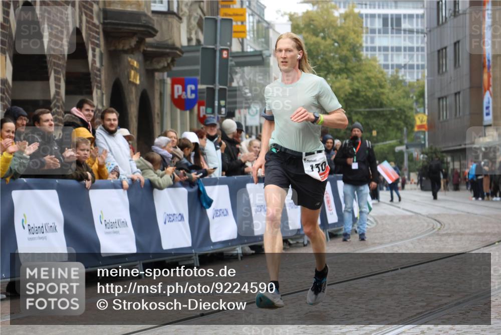05.10.2025 - 20. swb-Marathon Bremen Strokosch-Dieckow http://msf.ph/oto/9224590 05.10.2025 12:13:10 Ziel 1301 meine-sportfotos.de