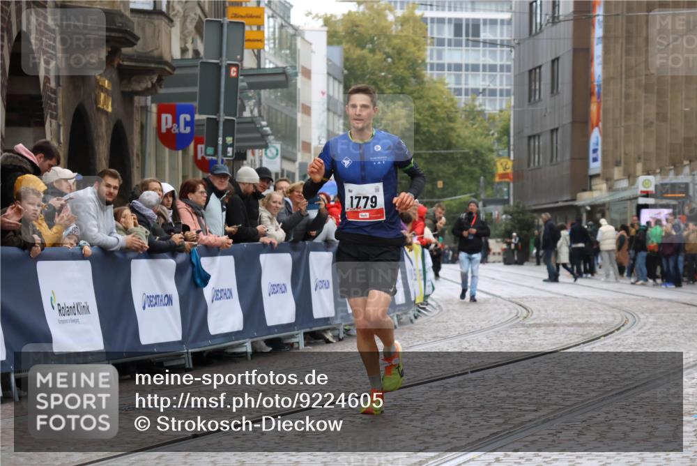 05.10.2025 - 20. swb-Marathon Bremen Strokosch-Dieckow http://msf.ph/oto/9224605 05.10.2025 12:14:06 Ziel 1779 meine-sportfotos.de