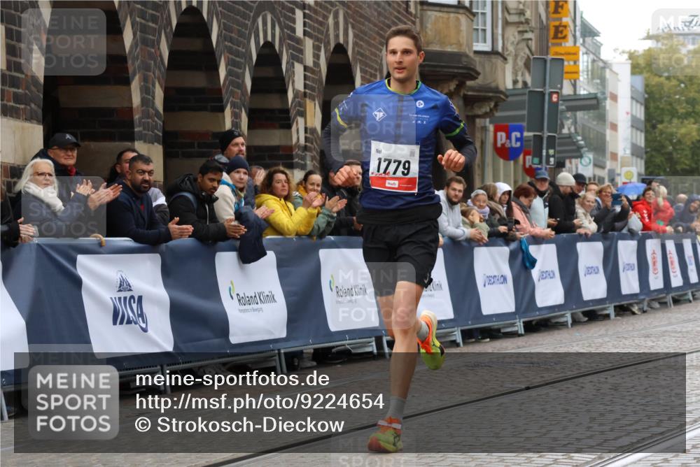 05.10.2025 - 20. swb-Marathon Bremen Strokosch-Dieckow http://msf.ph/oto/9224654 05.10.2025 12:14:07 Ziel 1779 meine-sportfotos.de