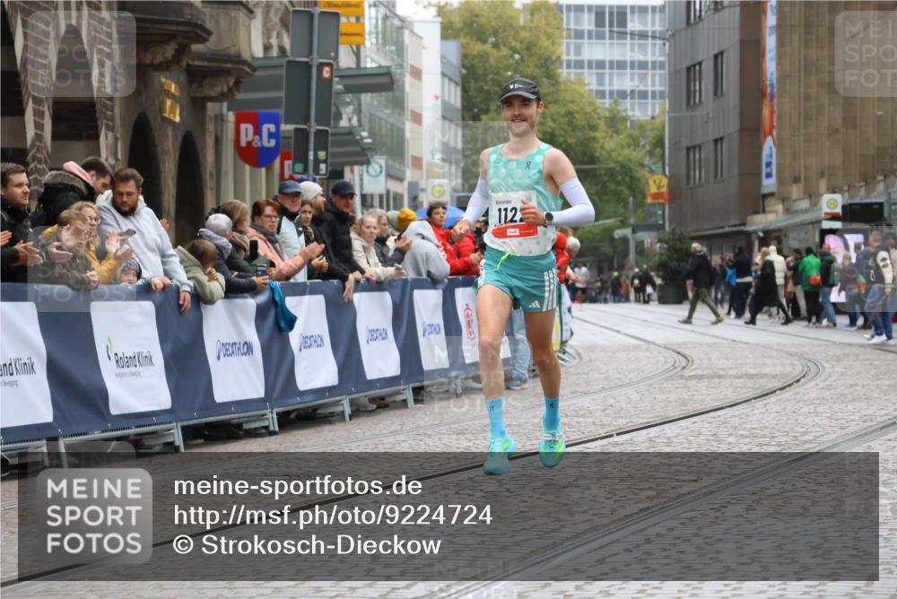 05.10.2025 - 20. swb-Marathon Bremen Strokosch-Dieckow http://msf.ph/oto/9224724 05.10.2025 12:14:41 Ziel 1122 meine-sportfotos.de
