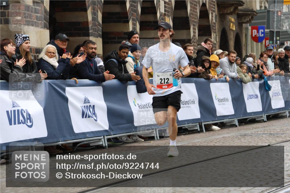 05.10.2025 - 20. swb-Marathon Bremen Strokosch-Dieckow http://msf.ph/oto/9224744 05.10.2025 12:15:08 Ziel 212 meine-sportfotos.de