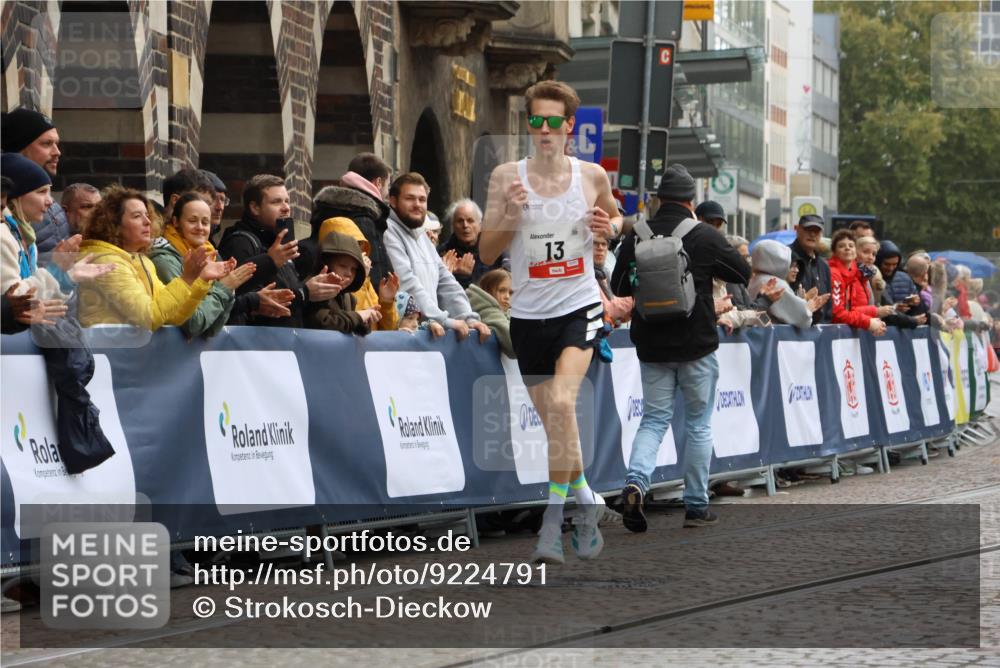 05.10.2025 - 20. swb-Marathon Bremen Strokosch-Dieckow http://msf.ph/oto/9224791 05.10.2025 12:16:01 Ziel 13 meine-sportfotos.de