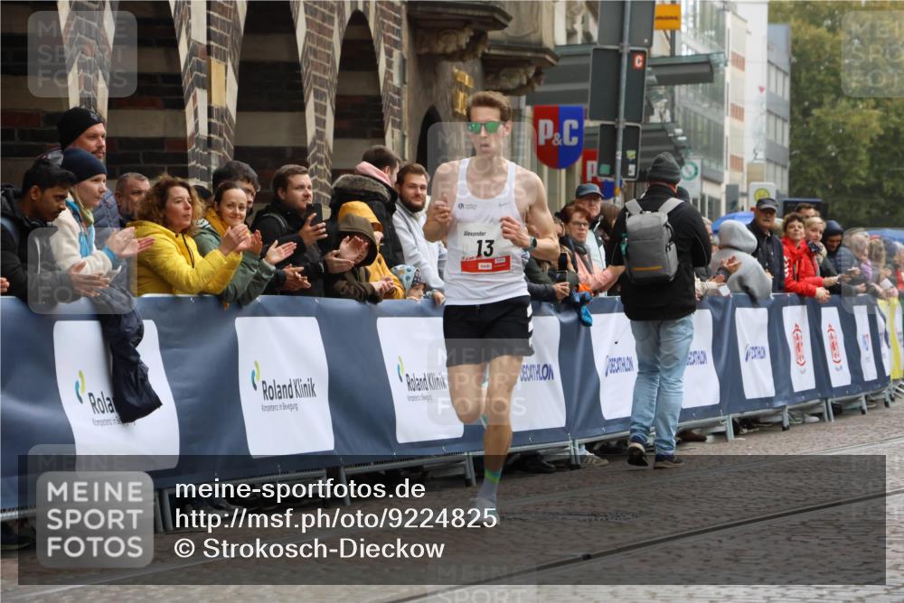 05.10.2025 - 20. swb-Marathon Bremen Strokosch-Dieckow http://msf.ph/oto/9224825 05.10.2025 12:16:01 Ziel 13 meine-sportfotos.de