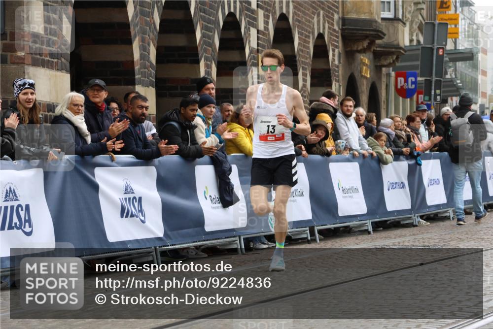 05.10.2025 - 20. swb-Marathon Bremen Strokosch-Dieckow http://msf.ph/oto/9224836 05.10.2025 12:16:02 Ziel 13 meine-sportfotos.de