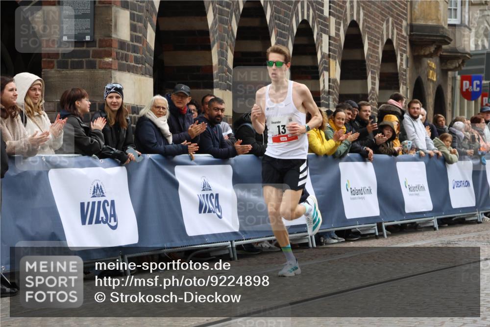 05.10.2025 - 20. swb-Marathon Bremen Strokosch-Dieckow http://msf.ph/oto/9224898 05.10.2025 12:16:02 Ziel 13 meine-sportfotos.de