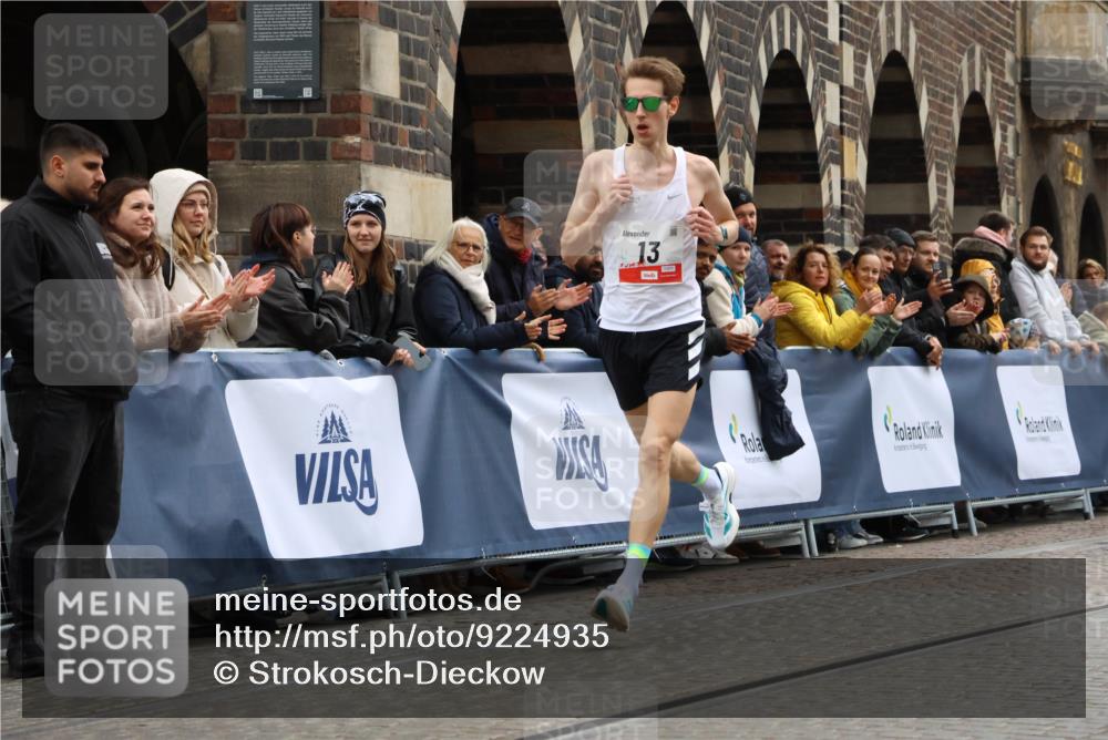 05.10.2025 - 20. swb-Marathon Bremen Strokosch-Dieckow http://msf.ph/oto/9224935 05.10.2025 12:16:02 Ziel 13 meine-sportfotos.de