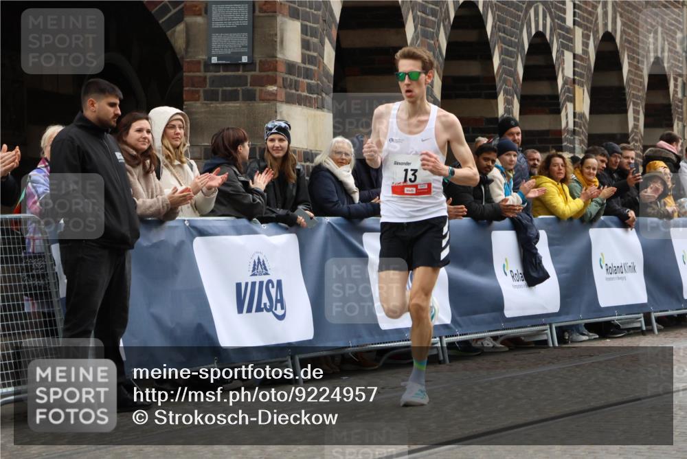 05.10.2025 - 20. swb-Marathon Bremen Strokosch-Dieckow http://msf.ph/oto/9224957 05.10.2025 12:16:03 Ziel 13 meine-sportfotos.de