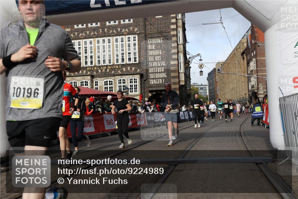 05.10.2025 - 20. swb-Marathon Bremen Yannick Fuchs http://msf.ph/oto/9224989 05.10.2025 10:56:28 Ziel 9258, 9783, 10028, 10191, 10196, 10424, 10590, 10992, 11364, 11554, 11662, 11741 meine-sportfotos.de