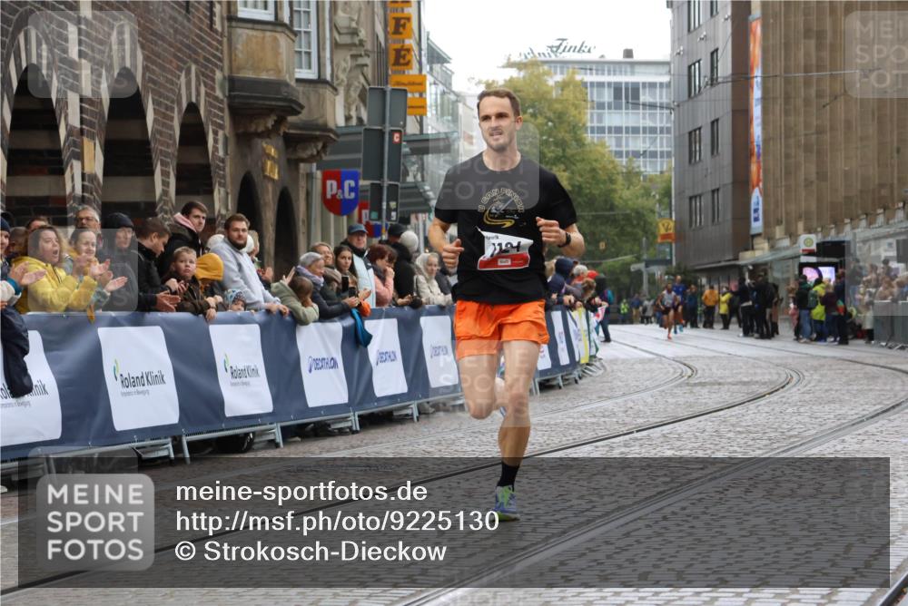 05.10.2025 - 20. swb-Marathon Bremen Strokosch-Dieckow http://msf.ph/oto/9225130 05.10.2025 12:17:33 Ziel 1124 meine-sportfotos.de