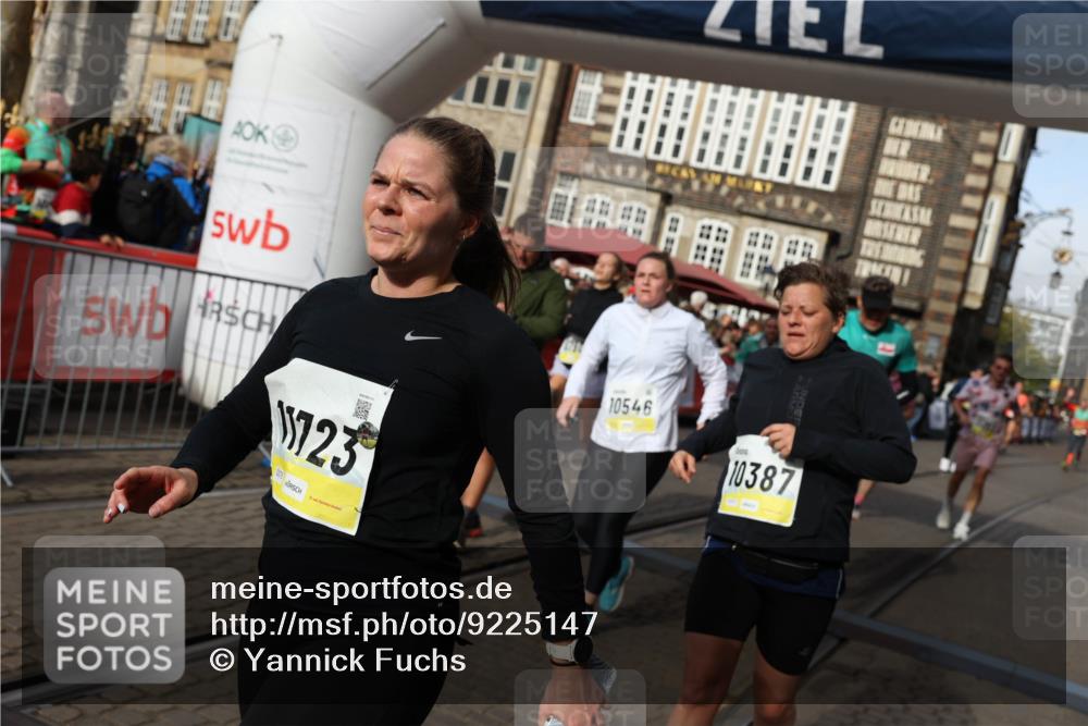 05.10.2025 - 20. swb-Marathon Bremen Yannick Fuchs http://msf.ph/oto/9225147 05.10.2025 10:56:36 Ziel 9424, 9783, 9790, 9932, 10005, 10028, 10179, 10387, 10546, 10590, 10648, 11100, 11253, 11571, 11662, 11723 meine-sportfotos.de