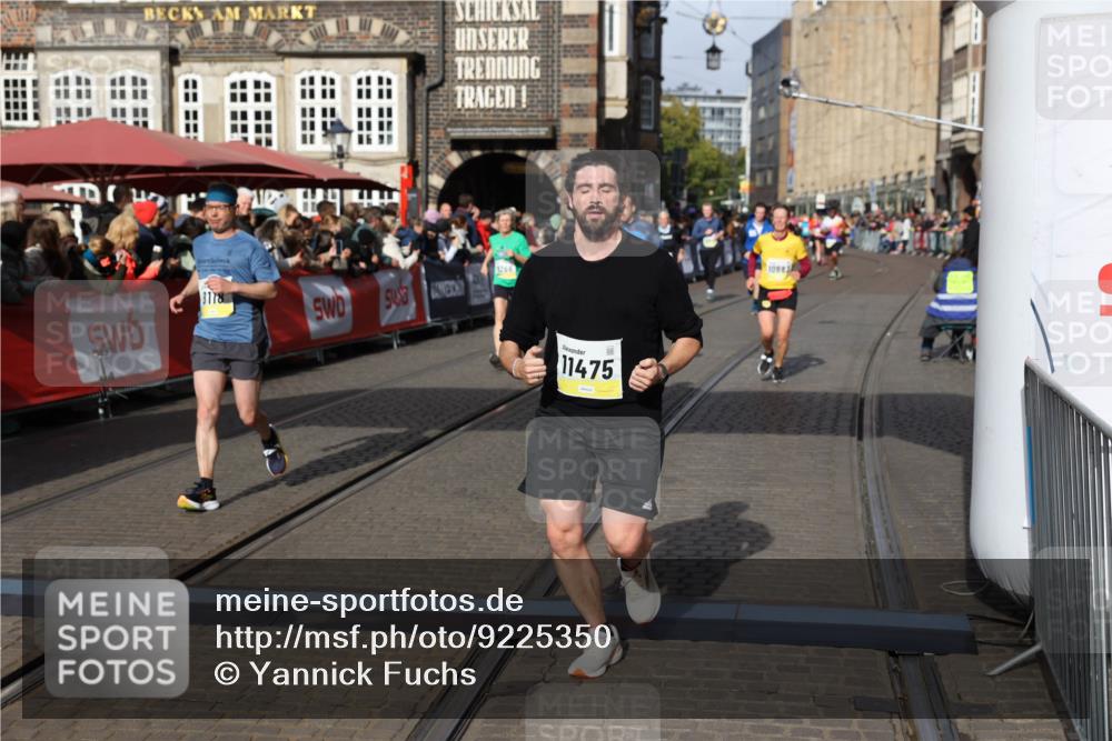 05.10.2025 - 20. swb-Marathon Bremen Yannick Fuchs http://msf.ph/oto/9225350 05.10.2025 10:56:47 Ziel 8118, 9266, 9547, 9886, 10008, 10042, 10059, 10644, 10683, 10971, 11260, 11475, 11691 meine-sportfotos.de