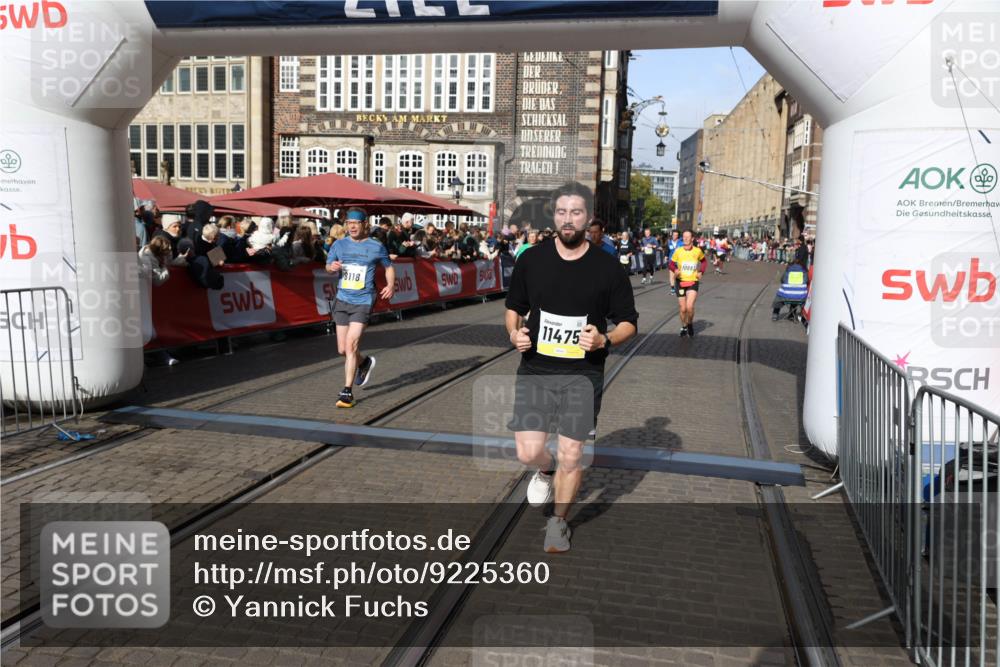 05.10.2025 - 20. swb-Marathon Bremen Yannick Fuchs http://msf.ph/oto/9225360 05.10.2025 10:56:47 Ziel 8118, 9266, 9547, 9886, 10008, 10042, 10059, 10644, 10683, 10971, 11260, 11475, 11691 meine-sportfotos.de