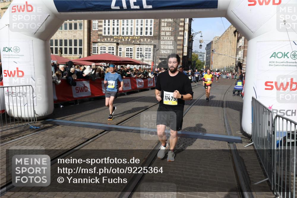 05.10.2025 - 20. swb-Marathon Bremen Yannick Fuchs http://msf.ph/oto/9225364 05.10.2025 10:56:47 Ziel 8118, 9266, 9547, 9886, 10008, 10042, 10059, 10644, 10683, 10971, 11260, 11475, 11691 meine-sportfotos.de