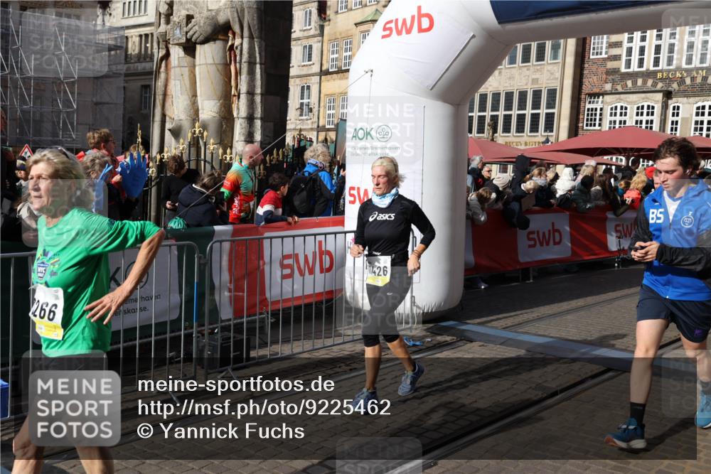 05.10.2025 - 20. swb-Marathon Bremen Yannick Fuchs http://msf.ph/oto/9225462 05.10.2025 10:56:54 Ziel 8118, 9188, 9266, 10059, 10145, 10644, 10683, 10845, 11426, 11675, 11734 meine-sportfotos.de