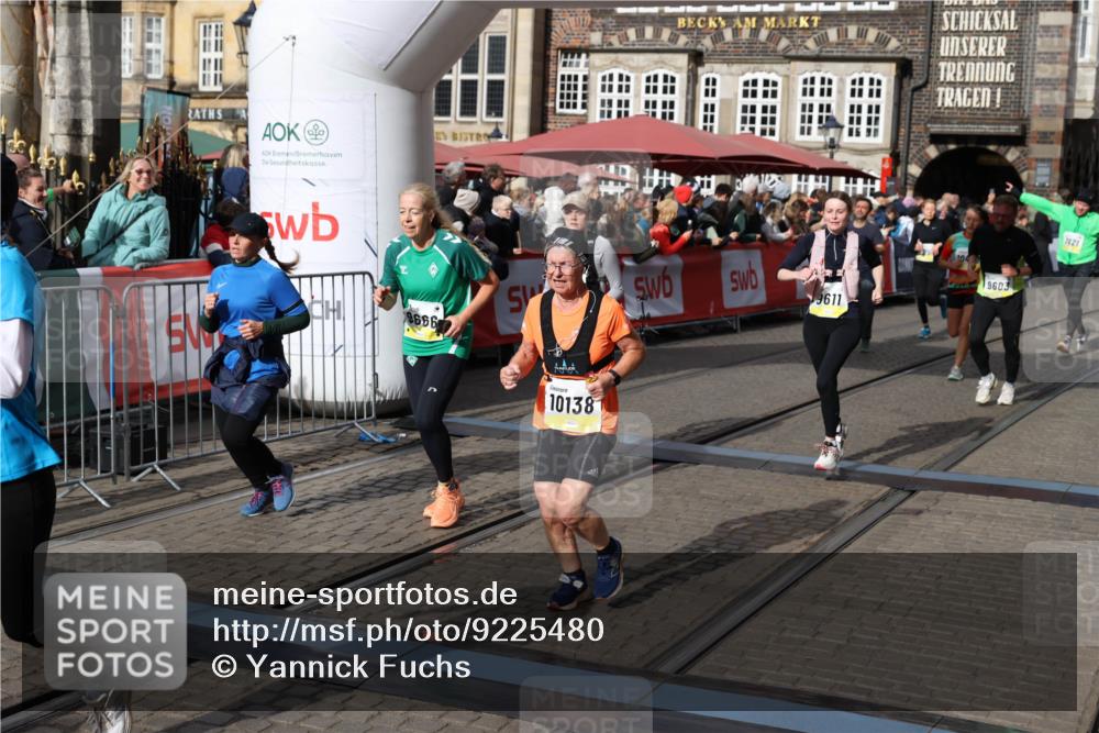 05.10.2025 - 20. swb-Marathon Bremen Yannick Fuchs http://msf.ph/oto/9225480 05.10.2025 11:00:13 Ziel 7621, 9005, 9381, 9603, 9604, 9611, 9666, 10138, 10290, 10291, 10311, 10489, 10572, 11026, 11125, 11266, 11600, 11639 meine-sportfotos.de