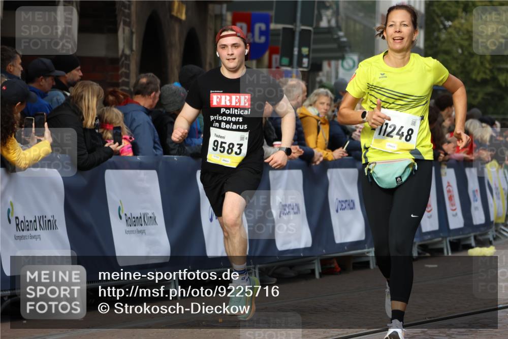 05.10.2025 - 20. swb-Marathon Bremen Strokosch-Dieckow http://msf.ph/oto/9225716 05.10.2025 10:48:55 Ziel 7414, 9216, 9255, 9583, 10047, 10733, 10877, 10973, 11248 meine-sportfotos.de