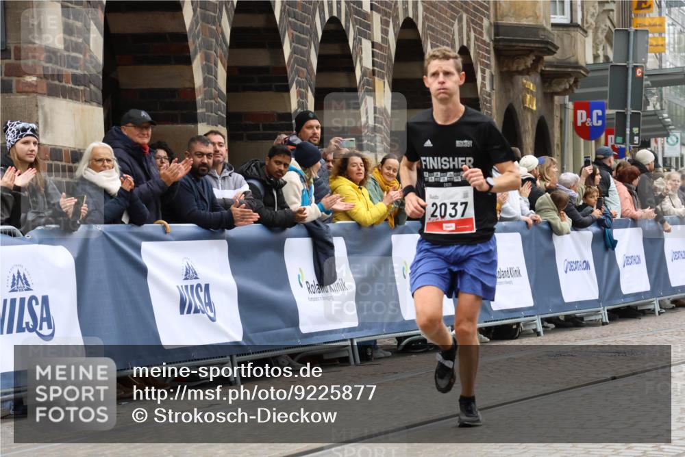 05.10.2025 - 20. swb-Marathon Bremen Strokosch-Dieckow http://msf.ph/oto/9225877 05.10.2025 12:20:27 Ziel 2037 meine-sportfotos.de