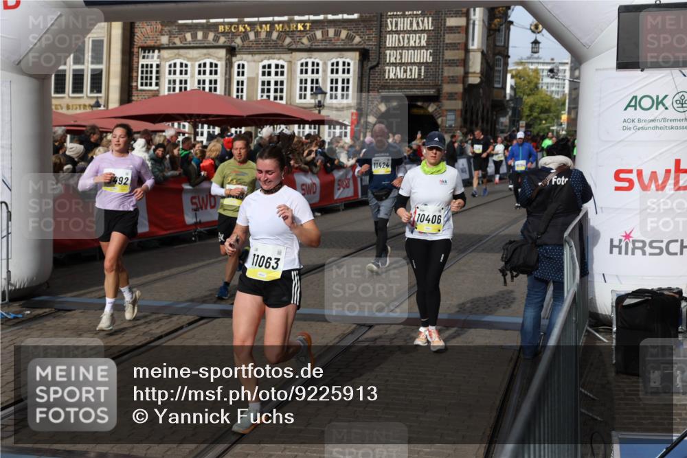 05.10.2025 - 20. swb-Marathon Bremen Yannick Fuchs http://msf.ph/oto/9225913 05.10.2025 11:00:26 Ziel 7177, 9495, 9672, 10345, 10406, 10492, 10889, 10919, 10985, 11050, 11063, 11263, 11424, 11699 meine-sportfotos.de