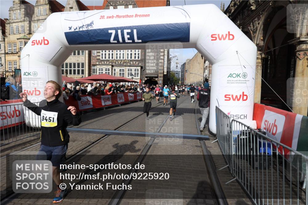 05.10.2025 - 20. swb-Marathon Bremen Yannick Fuchs http://msf.ph/oto/9225920 05.10.2025 10:57:08 Ziel 9451, 9797, 9937, 10069, 10105, 10397, 10867, 11168, 11435 meine-sportfotos.de