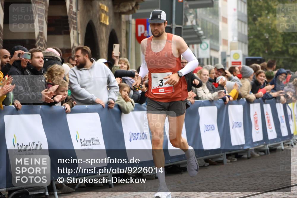 05.10.2025 - 20. swb-Marathon Bremen Strokosch-Dieckow http://msf.ph/oto/9226014 05.10.2025 12:20:41 Ziel 3 meine-sportfotos.de