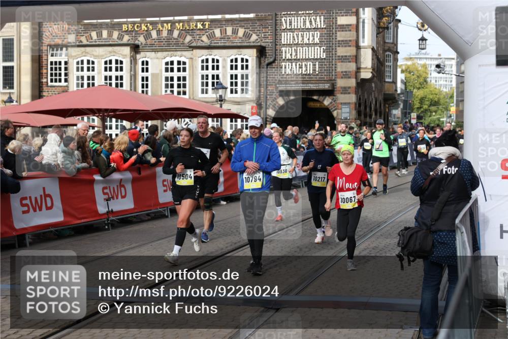 05.10.2025 - 20. swb-Marathon Bremen Yannick Fuchs http://msf.ph/oto/9226024 05.10.2025 11:00:32 Ziel 7215, 9173, 10067, 10217, 10406, 10492, 10504, 10794, 10930, 11063, 11263, 11424, 11699 meine-sportfotos.de