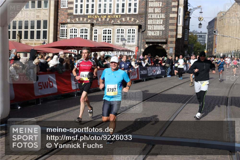 05.10.2025 - 20. swb-Marathon Bremen Yannick Fuchs http://msf.ph/oto/9226033 05.10.2025 10:57:11 Ziel 5172, 9451, 9797, 9937, 10069, 10867, 11168, 11435, 11566 meine-sportfotos.de