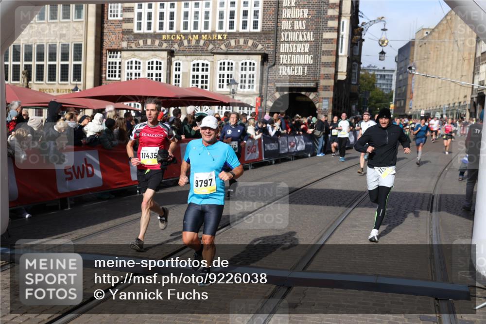 05.10.2025 - 20. swb-Marathon Bremen Yannick Fuchs http://msf.ph/oto/9226038 05.10.2025 10:57:11 Ziel 5172, 9451, 9797, 9937, 10069, 10867, 11168, 11435, 11566 meine-sportfotos.de