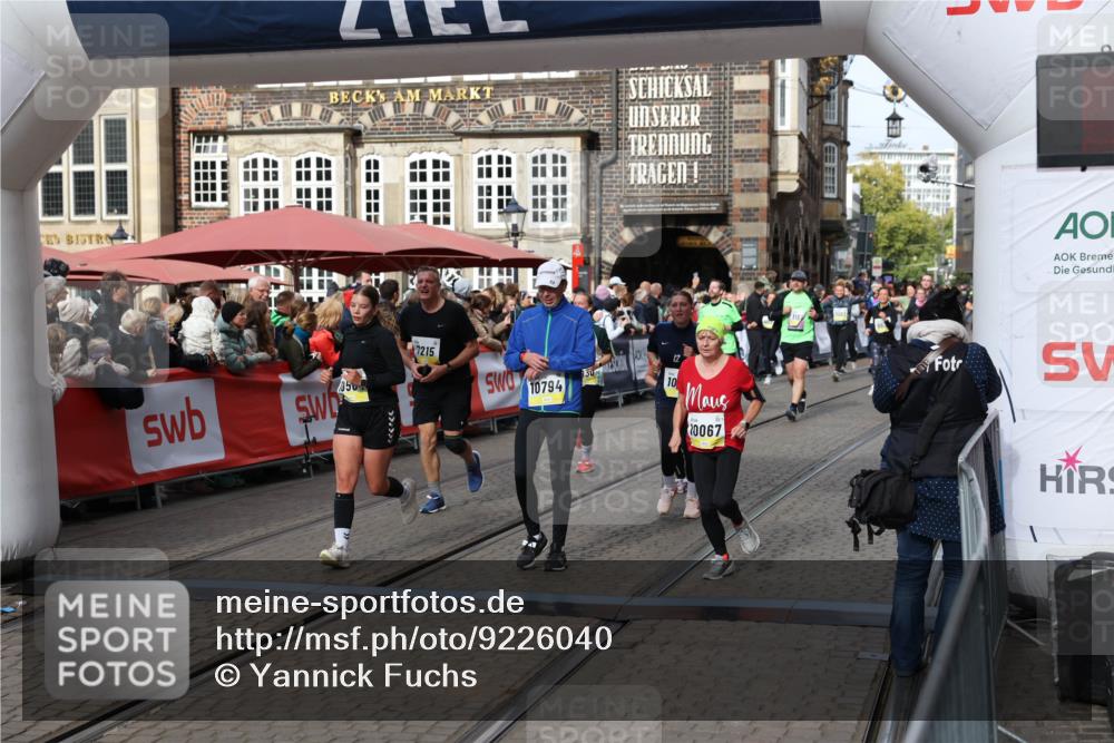 05.10.2025 - 20. swb-Marathon Bremen Yannick Fuchs http://msf.ph/oto/9226040 05.10.2025 11:00:32 Ziel 7215, 9173, 10067, 10217, 10406, 10492, 10504, 10794, 10930, 11063, 11263, 11424, 11699 meine-sportfotos.de