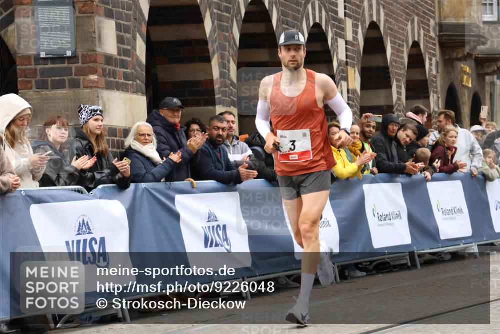 05.10.2025 - 20. swb-Marathon Bremen Strokosch-Dieckow http://msf.ph/oto/9226048 05.10.2025 12:20:43 Ziel 3 meine-sportfotos.de