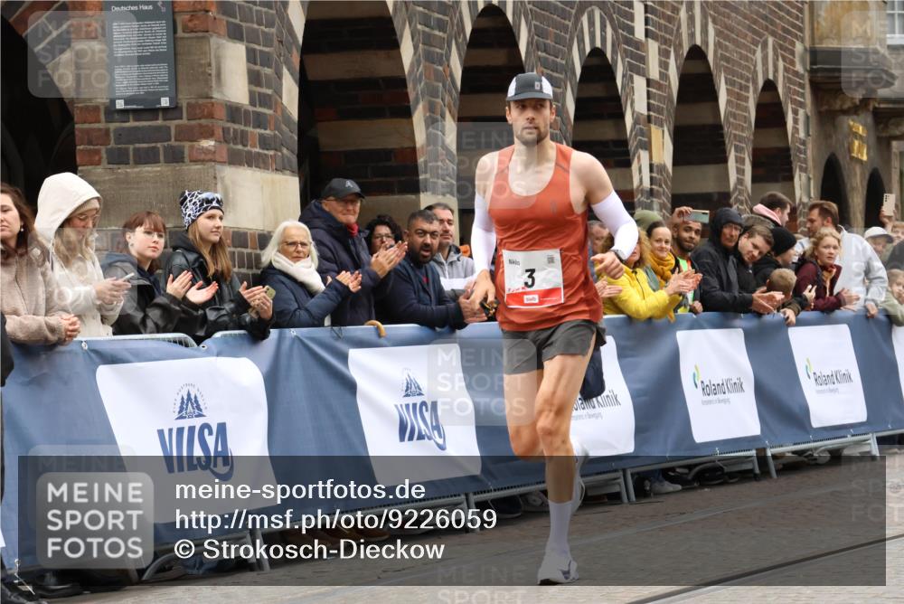 05.10.2025 - 20. swb-Marathon Bremen Strokosch-Dieckow http://msf.ph/oto/9226059 05.10.2025 12:20:43 Ziel 3 meine-sportfotos.de