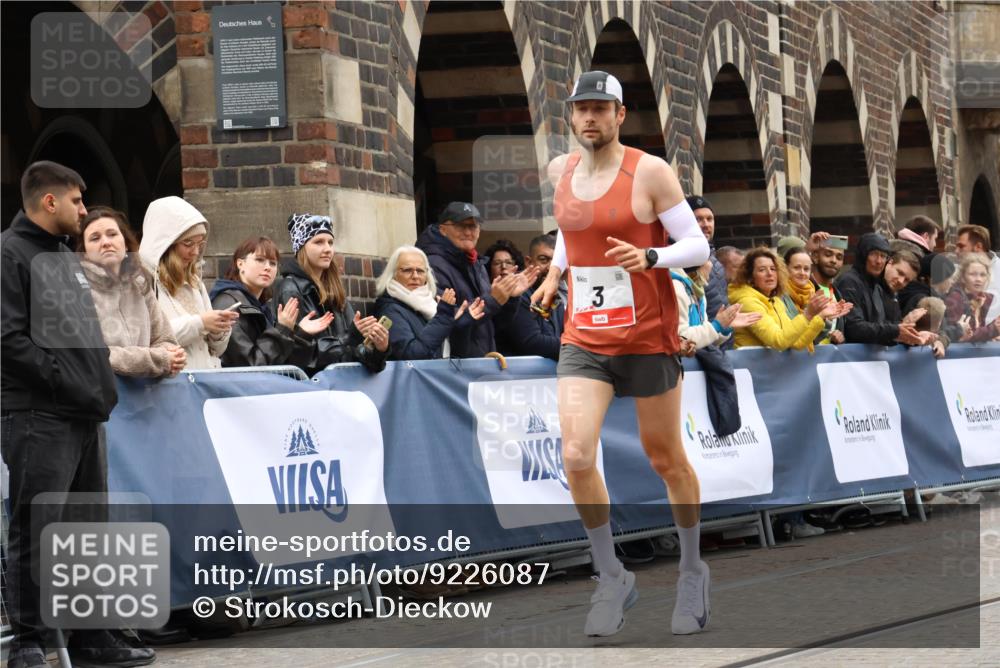 05.10.2025 - 20. swb-Marathon Bremen Strokosch-Dieckow http://msf.ph/oto/9226087 05.10.2025 12:20:43 Ziel 3 meine-sportfotos.de