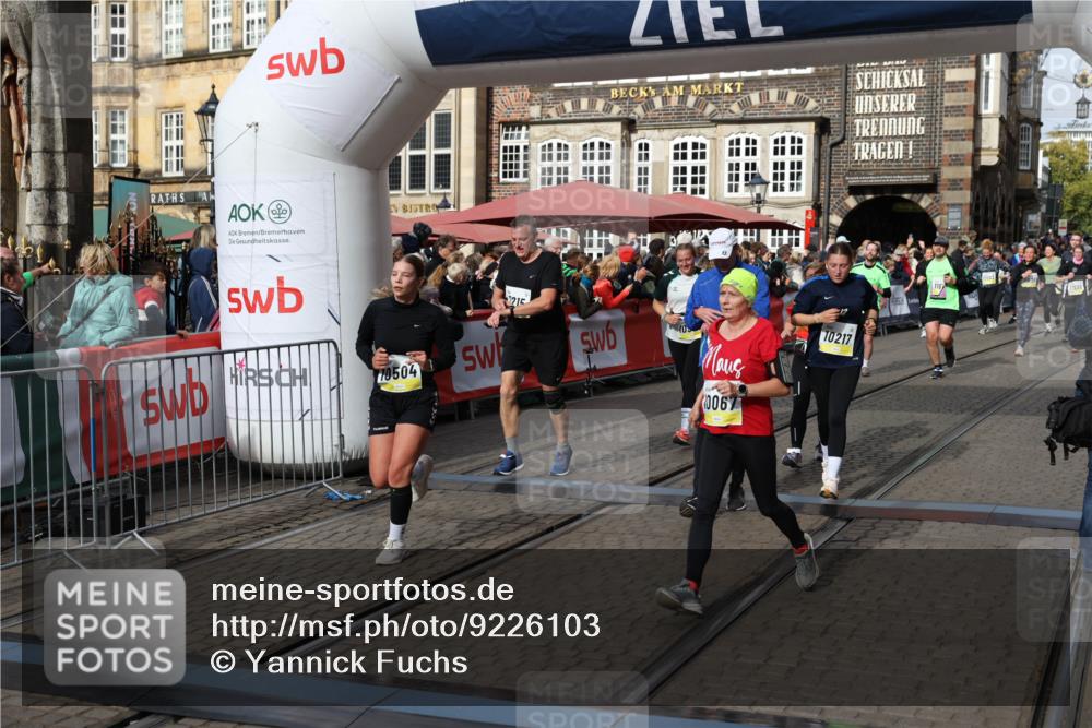 05.10.2025 - 20. swb-Marathon Bremen Yannick Fuchs http://msf.ph/oto/9226103 05.10.2025 11:00:33 Ziel 7215, 9173, 10067, 10071, 10217, 10406, 10492, 10504, 10794, 10930, 11263, 11424, 11619, 11699 meine-sportfotos.de