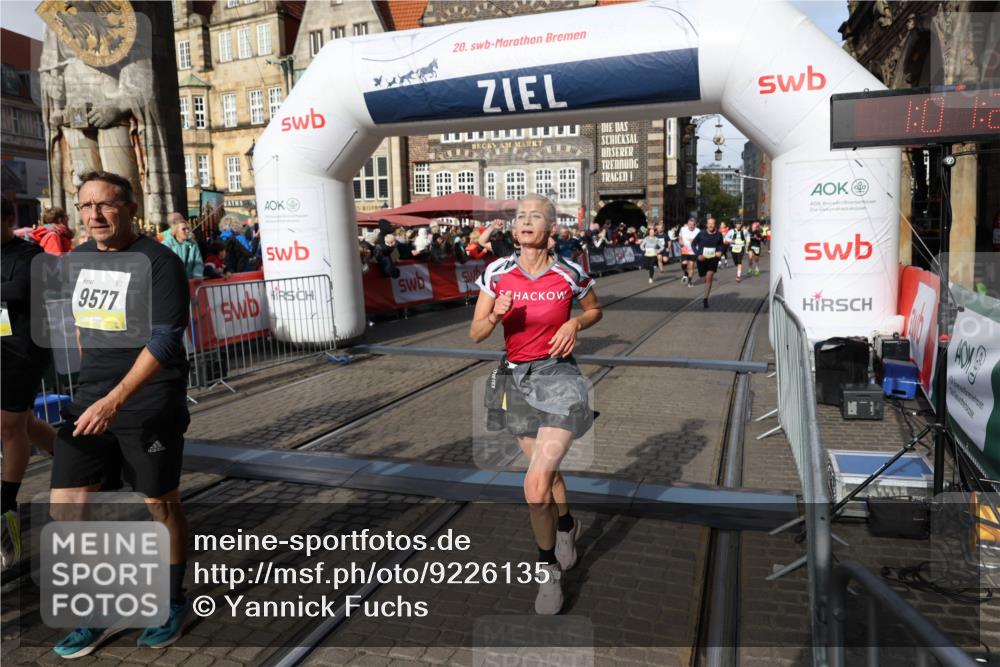 05.10.2025 - 20. swb-Marathon Bremen Yannick Fuchs http://msf.ph/oto/9226135 05.10.2025 10:57:21 Ziel 9231, 9314, 9489, 9577, 9947, 10293, 10545, 10657, 10917, 11015, 11138, 11202, 11434, 11596, 11686 meine-sportfotos.de