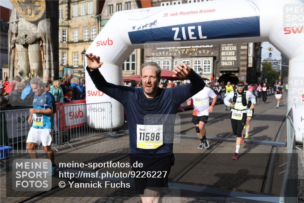 05.10.2025 - 20. swb-Marathon Bremen Yannick Fuchs http://msf.ph/oto/9226227 05.10.2025 10:57:25 Ziel 9260, 9292, 9450, 9489, 9844, 9947, 10169, 10293, 10367, 10657, 10917, 11015, 11434, 11596, 11686 meine-sportfotos.de