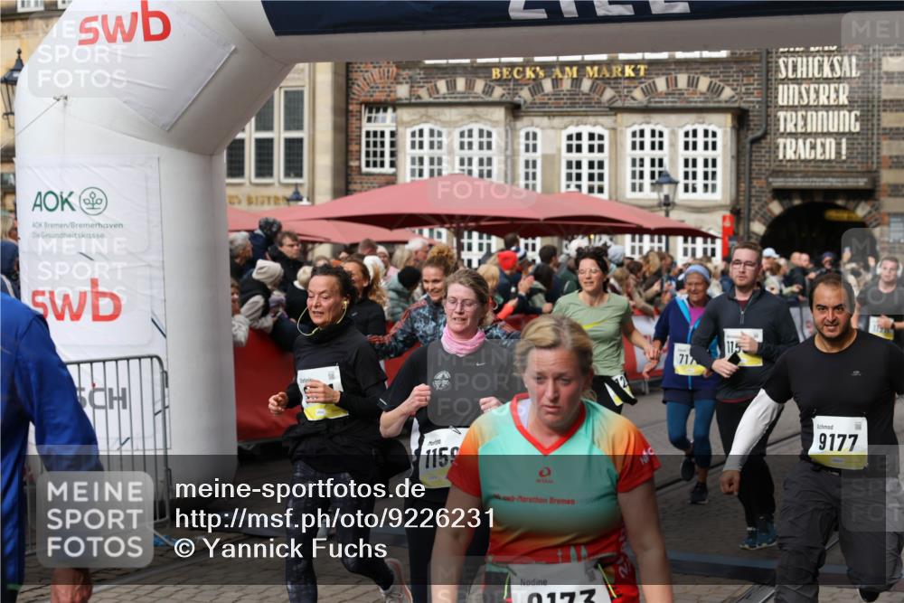 05.10.2025 - 20. swb-Marathon Bremen Yannick Fuchs http://msf.ph/oto/9226231 05.10.2025 11:00:39 Ziel 7178, 7215, 9173, 9177, 9271, 9531, 10063, 10067, 10071, 10079, 10217, 10504, 10794, 10930, 11003, 11071, 11255, 11511, 11534, 11595, 11610, 11619 meine-sportfotos.de