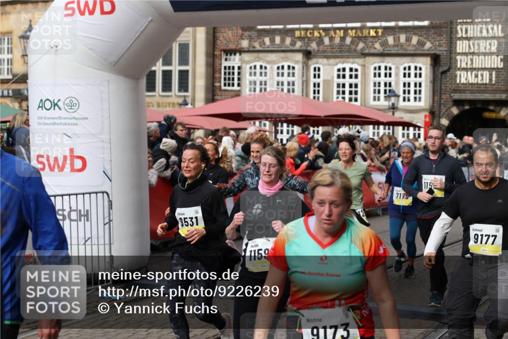 05.10.2025 - 20. swb-Marathon Bremen Yannick Fuchs http://msf.ph/oto/9226239 05.10.2025 11:00:39 Ziel 7178, 7215, 9173, 9177, 9271, 9531, 10063, 10067, 10071, 10079, 10217, 10504, 10794, 10930, 11003, 11071, 11255, 11511, 11534, 11595, 11610, 11619 meine-sportfotos.de