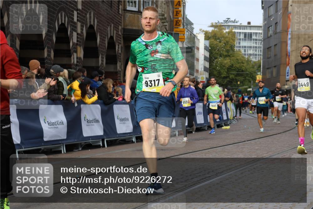 05.10.2025 - 20. swb-Marathon Bremen Strokosch-Dieckow http://msf.ph/oto/9226272 05.10.2025 10:49:07 Ziel 7202, 9014, 9317, 9457, 9556, 10016, 10221, 10449, 11673, 11695 meine-sportfotos.de