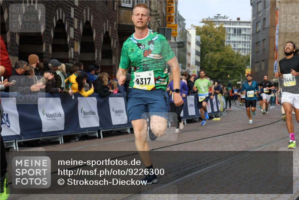 05.10.2025 - 20. swb-Marathon Bremen Strokosch-Dieckow http://msf.ph/oto/9226300 05.10.2025 10:49:07 Ziel 7202, 9014, 9317, 9457, 9556, 10016, 10221, 10449, 11673, 11695 meine-sportfotos.de