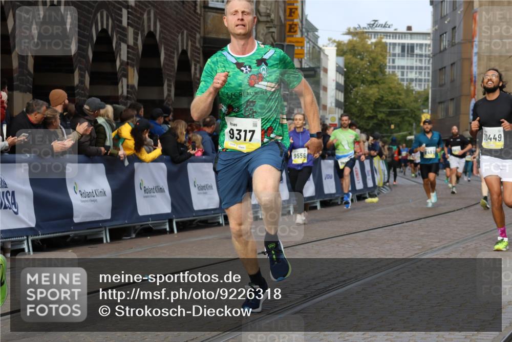 05.10.2025 - 20. swb-Marathon Bremen Strokosch-Dieckow http://msf.ph/oto/9226318 05.10.2025 10:49:07 Ziel 7202, 9014, 9317, 9457, 9556, 10016, 10221, 10449, 11673, 11695 meine-sportfotos.de