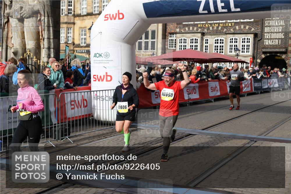 05.10.2025 - 20. swb-Marathon Bremen Yannick Fuchs http://msf.ph/oto/9226405 05.10.2025 10:57:33 Ziel 7101, 9000, 9215, 9260, 9550, 9844, 10281, 10367, 10645, 10950, 11606 meine-sportfotos.de