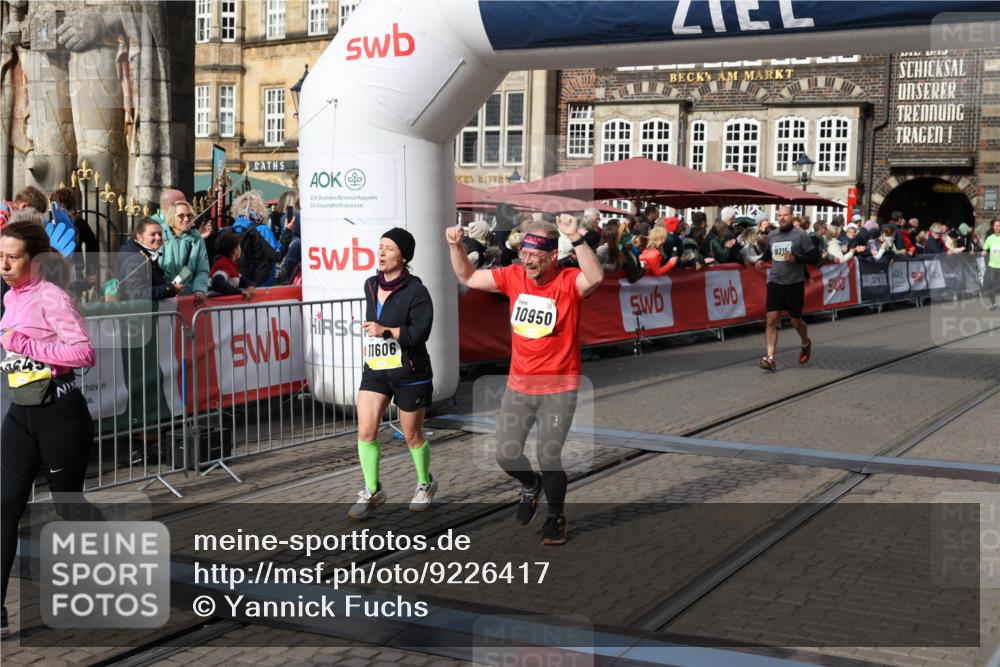 05.10.2025 - 20. swb-Marathon Bremen Yannick Fuchs http://msf.ph/oto/9226417 05.10.2025 10:57:34 Ziel 7101, 9000, 9215, 9260, 9550, 10281, 10367, 10645, 10950, 11606 meine-sportfotos.de