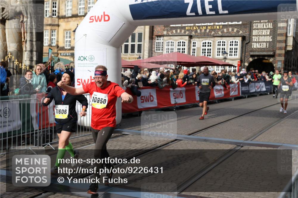 05.10.2025 - 20. swb-Marathon Bremen Yannick Fuchs http://msf.ph/oto/9226431 05.10.2025 10:57:34 Ziel 7101, 9000, 9215, 9260, 9550, 10281, 10367, 10645, 10950, 11606 meine-sportfotos.de