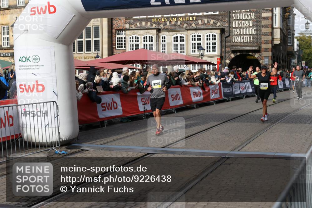 05.10.2025 - 20. swb-Marathon Bremen Yannick Fuchs http://msf.ph/oto/9226438 05.10.2025 10:57:35 Ziel 7101, 9000, 9215, 9550, 9625, 10139, 10281, 10367, 10645, 10950, 11606 meine-sportfotos.de