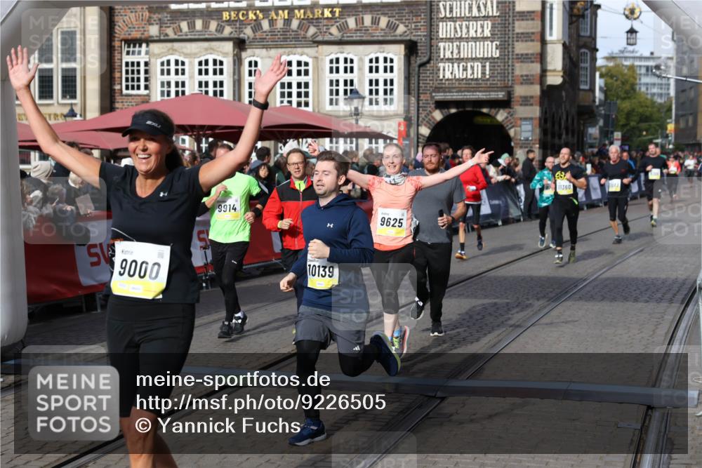 05.10.2025 - 20. swb-Marathon Bremen Yannick Fuchs http://msf.ph/oto/9226505 05.10.2025 10:57:38 Ziel 9000, 9215, 9625, 9904, 9914, 9962, 10139, 10645, 10739, 10950, 11360, 11606 meine-sportfotos.de