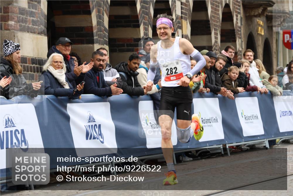 05.10.2025 - 20. swb-Marathon Bremen Strokosch-Dieckow http://msf.ph/oto/9226522 05.10.2025 12:21:03 Ziel 282 meine-sportfotos.de