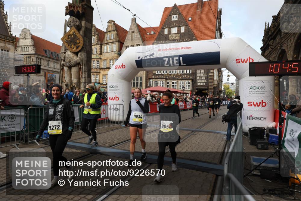 05.10.2025 - 20. swb-Marathon Bremen Yannick Fuchs http://msf.ph/oto/9226570 05.10.2025 11:00:52 Ziel 9272, 9327, 9389, 9827, 9858, 10182, 10518, 10571, 10690, 10872, 10901, 11034 meine-sportfotos.de